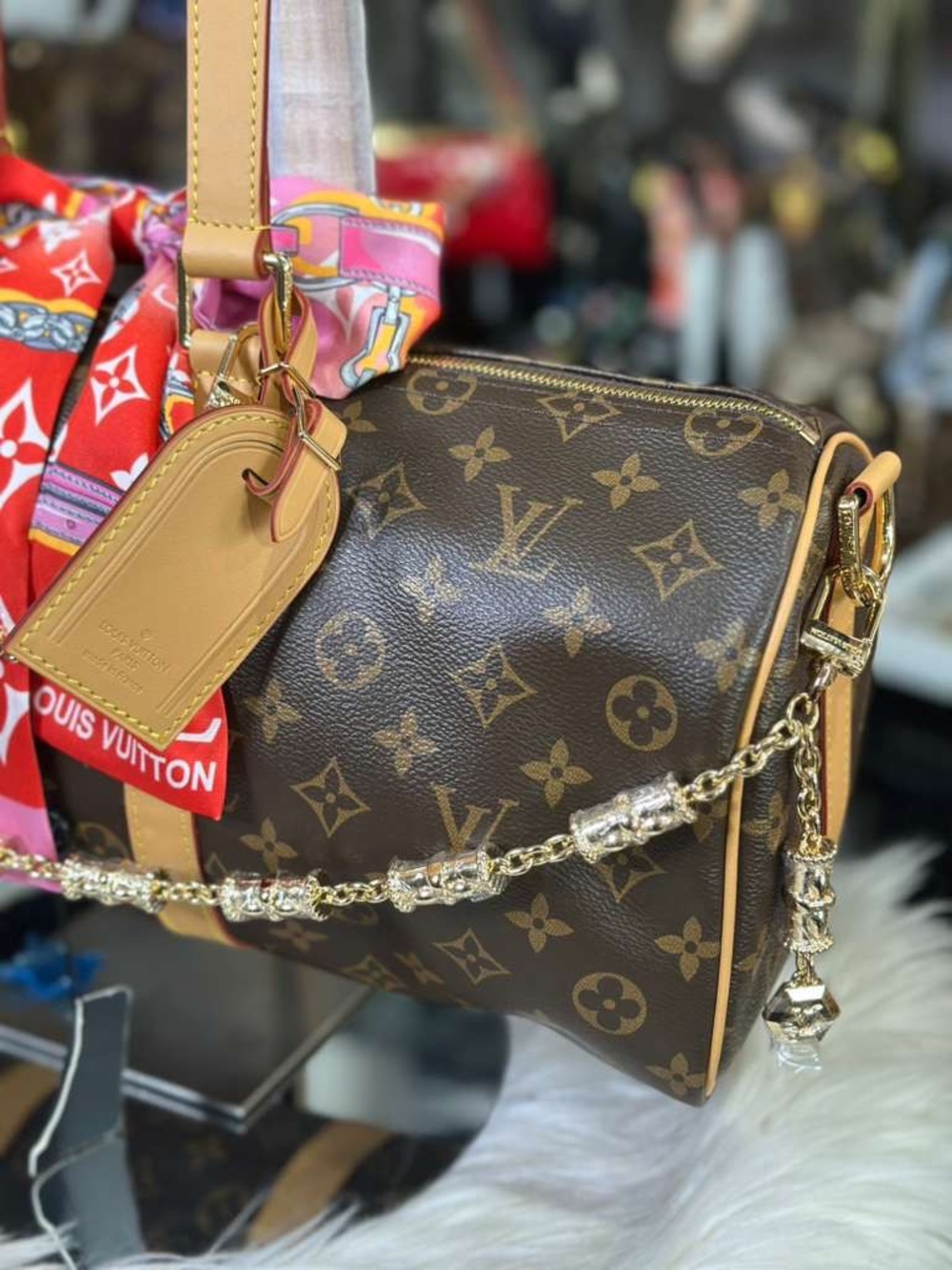 Louis Vuitton Brown Monogram Barrel Bag with Pink Scarf Detail (Master Clone) - Picture 4 of 10